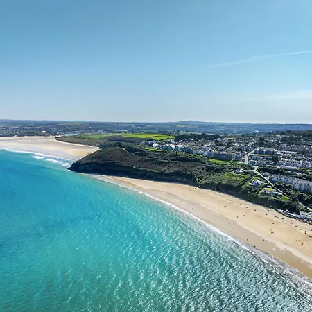 Apartmán New! Stunning 2 Bed Front Penthouse - Topaz, Compass Point