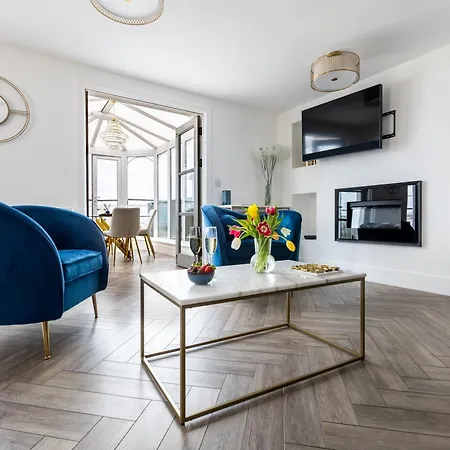 Apartmán New! Stunning 2 Bed Front Penthouse - Topaz, Compass Point